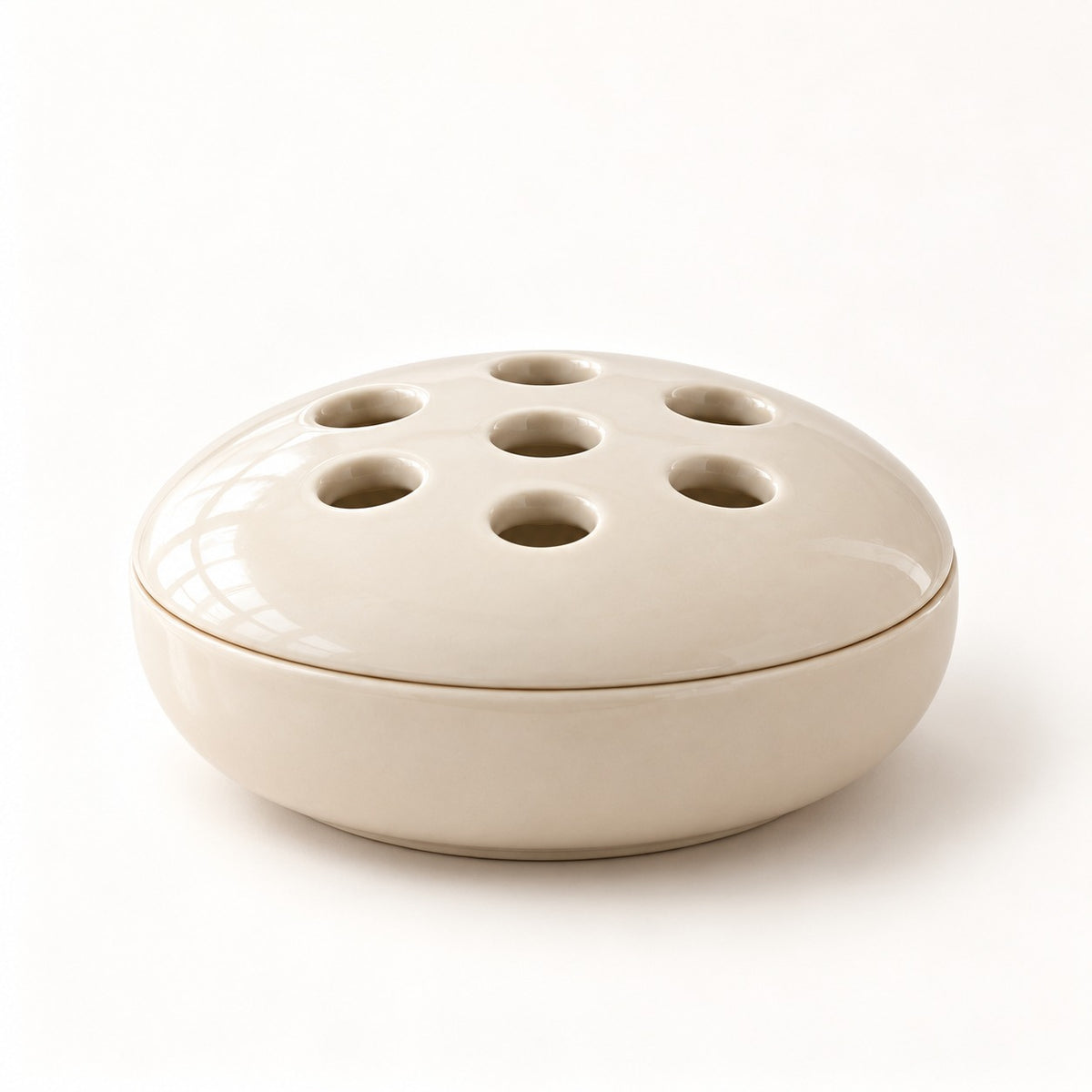qorxdy Meadow Ceramic Flower Arranger — studio product view